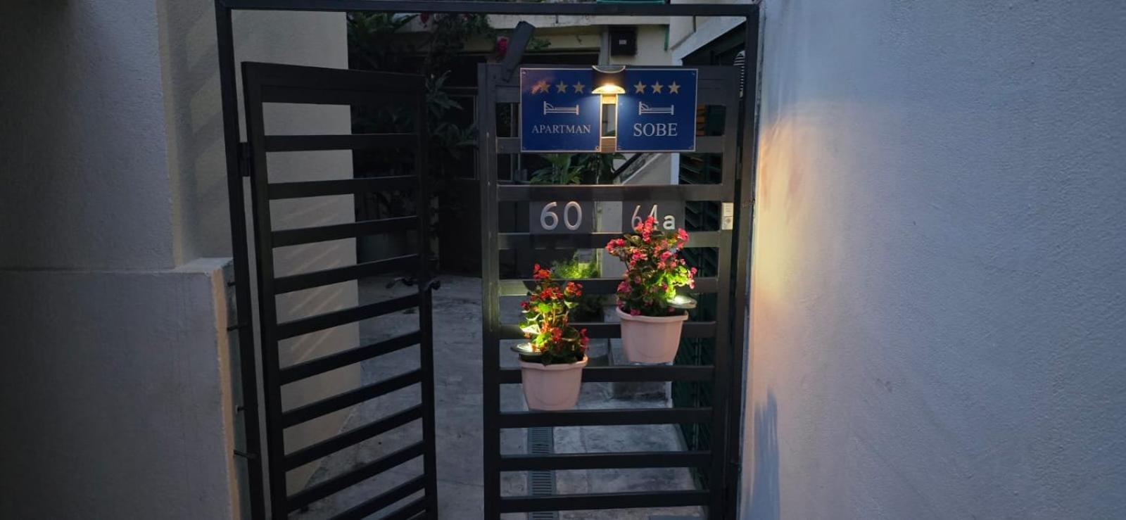 Guest House Varos Split Extérieur photo