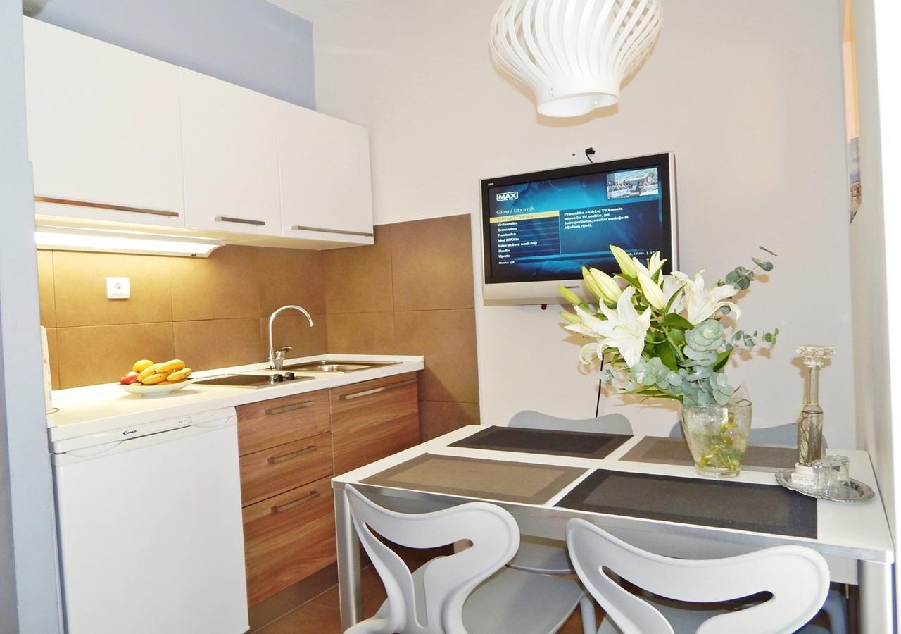 Guest House Varos Split Extérieur photo
